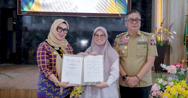 Bupati Barru Andi Ina Kartika Kukuhkan Pemgurus Bunda PAUD Dari Tingkat Desa Hingga Kecamatan