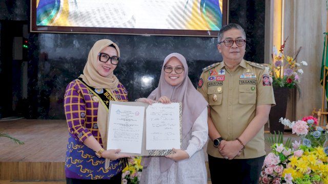 Bupati Barru Andi Ina Kartika Kukuhkan Pemgurus Bunda PAUD Dari Tingkat Desa Hingga Kecamatan