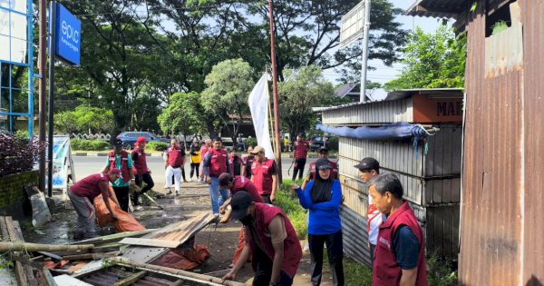 Pemkot Makassar Tertibkan Lapak Liar di Panakkukang, 30 Tahun Akhirnya Dibongkar