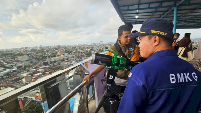 Pantauan hilal di Kota Makassar, Sulsel. (foto: Kemenag Sulsel) 