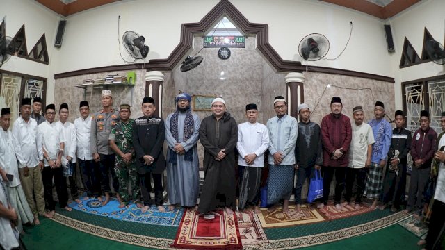 Sebulan Penuh, Wali Kota Makassar Sapa Warga Lewat Subuh dan Tarawih Keliling