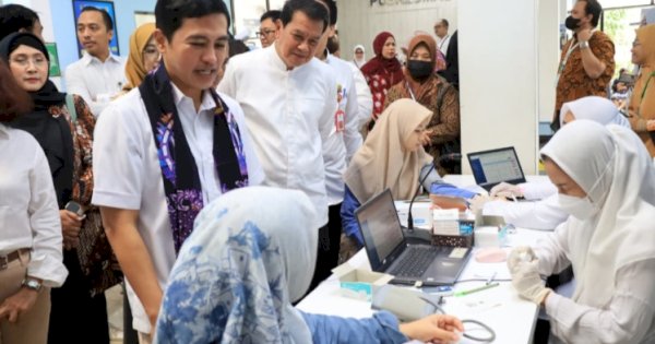 Wamenkes Pastikan Pasien Cuci Darah Sudah Bisa Ditangani Meski BPJS Kesehatan Non Aktif 