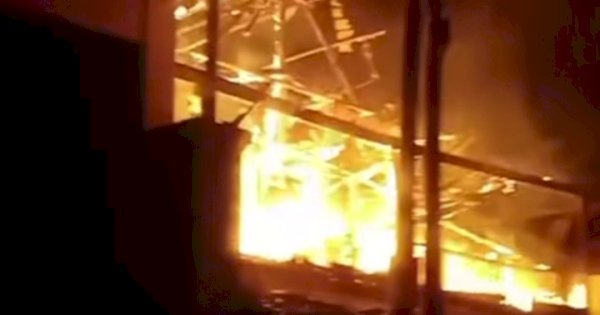 Kebakaran di Tamalanrea, 7 Armada Damkarmat Dikerahkan Padamkan Api