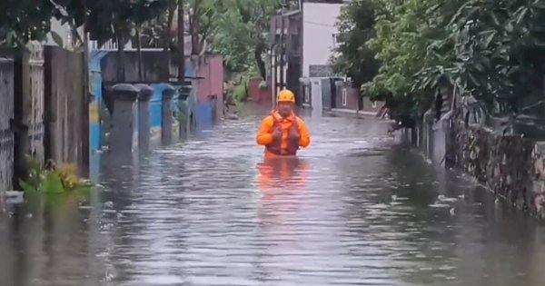 545 Jiwa Warga Makassar Mengungsi Akibat Banjir, Tersebar di 6 Titik Pengungsian