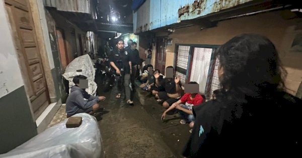 Enam Pemuda Pelaku Penyerangan dengan Busur Diamankan Resmob Polsek Mamajang