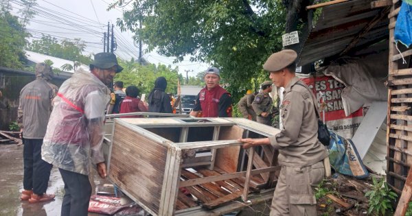 15 Lapak PKL Ditertibkan di Panakkukang, Pemkot Makassar Siapkan Relokasi