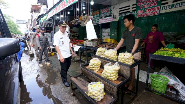 Pemkot Makassar Tata Tempat PKL Tanpa Konflik, Utamakan Dialog dan Relokasi