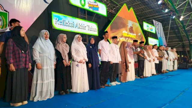 Wali Kota Tasming dan Wawali Hermanto Bangga Serahkan Penghargaan Pemenang Penghargaan Lomba Inovasi Daerah 2025