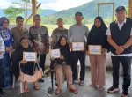 Gubernur Sulsel Salurkan Bantuan Kebencanaan untuk Korban Kebakaran di Bua Luwu