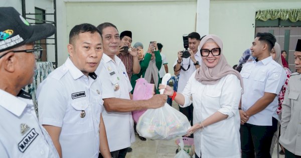 Pemkab Barru dan Baznas Salurkan 5.000 Paket Bantuan Logistik Ramadan