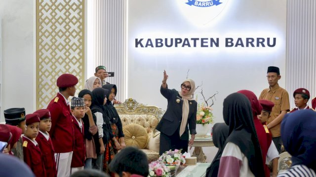 Bupati Barru Ungkapkan Rasa Bangga Saat Silaturahmi dengan Siswa Sekolah Rakyat