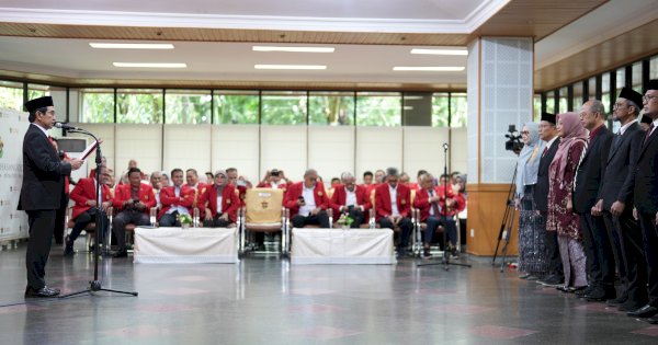 Rektor Unhas Lantik Tiga Dekan bersama 23 Pejabat Lain, Berikut Daftarnya 