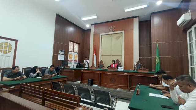Majelis Hakim Terima Lraperadilan Penundaan Kasus Kekerasan Jurnalis Antara Makassar
