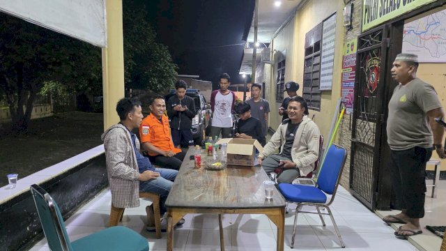 Basarnas Makassar Kerahkan Tim Cari 2 Wisatawan Terseret Arus Bah di Sungai Kalimborang Maros