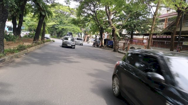 Jalan Hertasning Sudah Diaspal, Aroepala Menyusul dengan Aspal Beton
