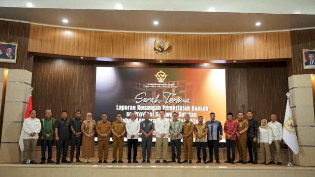 Wali Kota Tasming Hamid Serahkan LKPD Unaudited 2025, Tegaskan Komitmen Transparansi Keuangan