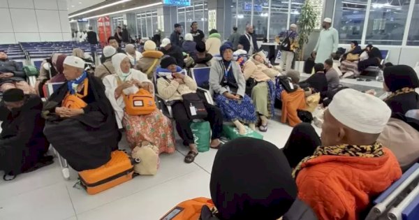 Konflik Iran-AS dan Israel Meluas ke Arab Saudi, Kemenlu Minta Perjalanan Umroh ke Tanah Suci Ditunda 