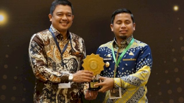 Kota Parepare Raih Penghargaan UHC Award 2026 Kategori Madya