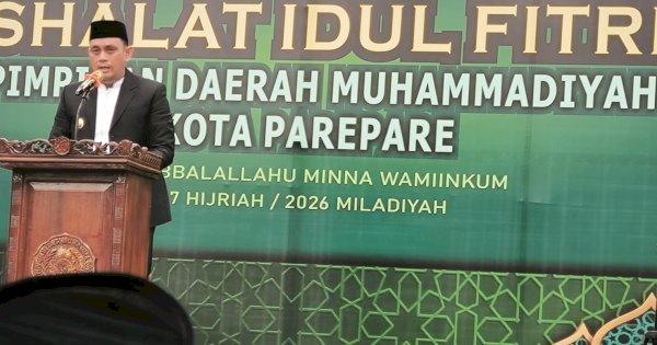 Wawali Parepare Salat Idulfitri di Lapangan Andi Makkasau, Ajak Warga Perkuat Ukhuwah