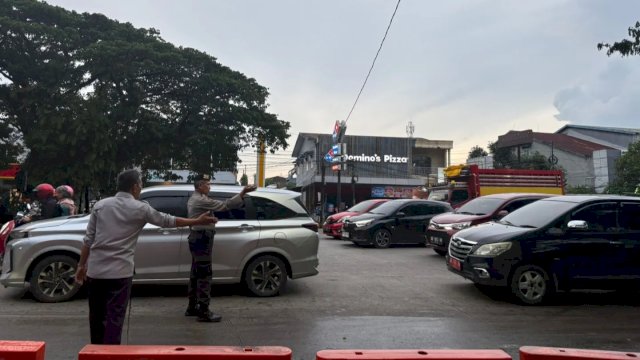 Kepadatan kebdaraan di jalur Poros Kabupaten Maros, menuju Kota Makassar. (Foto: Polres Maros) 
