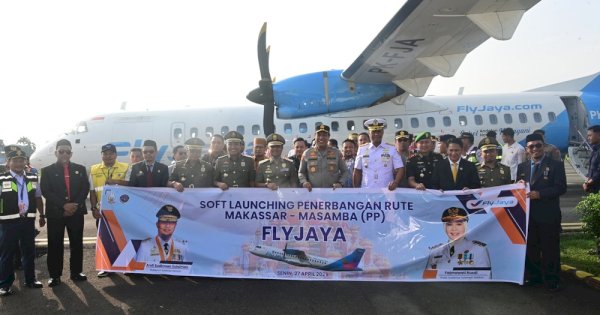 Penerbangan Perdana Masamba-Makassar Resmi Mengudara, Gubernur Sulsel Ajak Masyarakat Manfaatkan Layanan