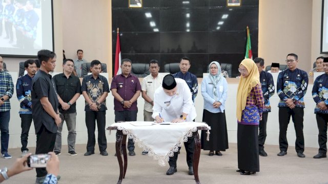 Camat Se-Makassar Teken Komitmen Basmi Sampah, Terapkan Sanitary Landfill di TPA Antang