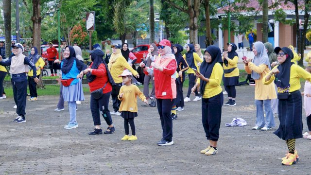 Bupati Barru Ikut Ramaikan CFD di Alun-Alun Colliq Pujie