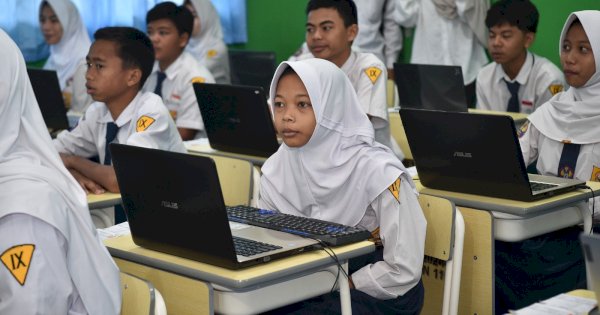 Tes Kemampuan Akademik Jenjang SMP Diikuti 1.899.878 Peserta di Seluruh Indonesia