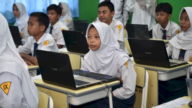 Tes Kemampuan Akademik Jenjang SMP Diikuti 1.899.878 Peserta di Seluruh Indonesia