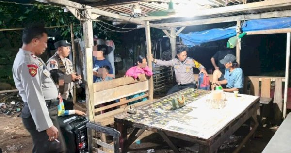 Putar Musik Keras Hingga Larut Malam, Polisi di Makassar Bubarkan Pesta Miras