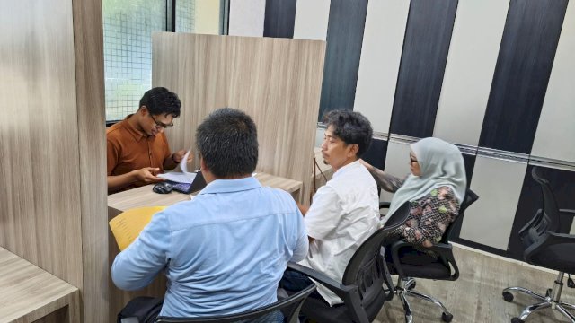 Tujuh Tahun Mandek, Korban Kekerasan Jurnalis di Makassar Kembali Diperiksa