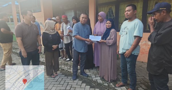 Melalui Staf Khusus, Gubernur Sulsel beri bantuan Korban Kebakaran di Bulukumba