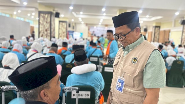 Ketua PPIH Embarkasi Makassar Ingatkan Jemaah Jangan Langgar Peraturan Arab Saudi&nbsp;