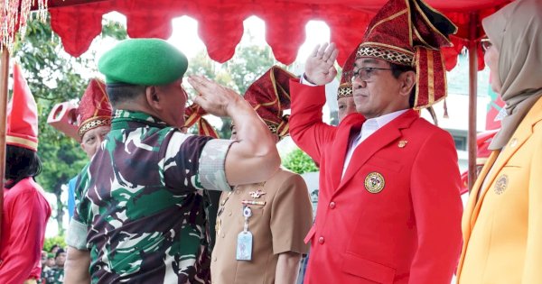 Rektor Unhas Dikukuhkan sebagai Warga Kehormatan Kodam XIV Hasanuddin