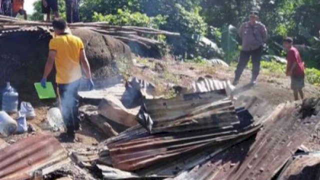 Gubuk Pemulung di Kawasan Antang Terbakar, Pria Lanjut Usia Ditemukan Tewas