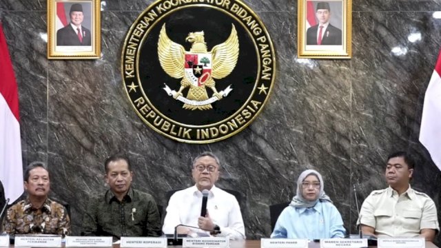 Menteri Koordinator Bidang Pangan sekaligus Ketua Satuan Tugas Pembentukan Koperasi Desa Merah Putih, Zulkifli Hasan (Foto: Bakom RI)