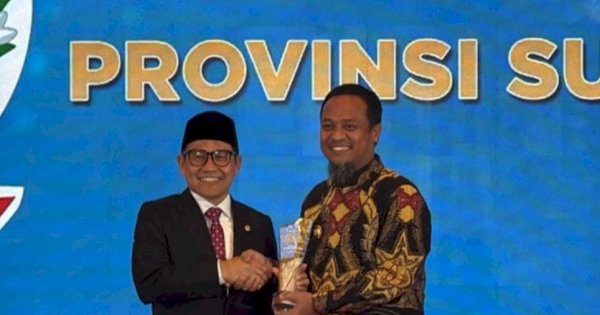 Gubernur Sulsel Andi Sudirman Sulaiman Terima Penghargaan Nasional
