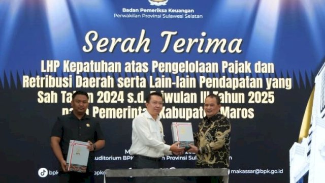 Wakil Bupati Muetazim Mansyur dan Ketua DPRD Maros Terima LHP BPK