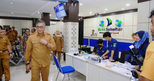 Wabup Abustan Bintang Hadiri HUT Bank Sulselbar Cabang Barru 