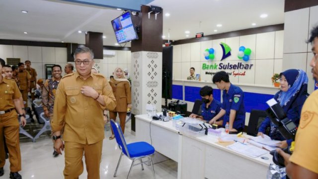 Wabup Abustan Bintang Hadiri HUT Bank Sulselbar Cabang Barru&nbsp;