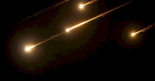 IRGC Klaim Serang Kapal Kontainer Milik Israel dan Kapal Serbu Amfibi AS