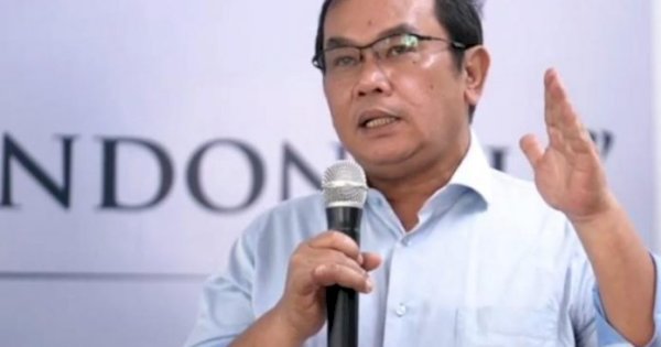 ‘Turunkan Prabowo’ Viral, Saiful Mujani Beri Penjelasan: Bukan Makar