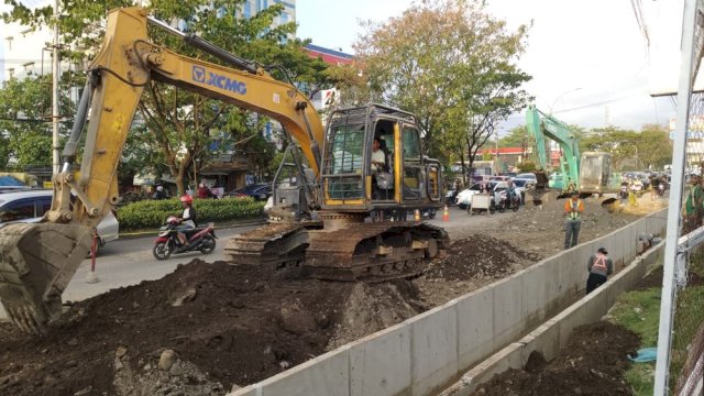 Pengerjaan Drainase Jalan Aroepala Dikebut, Gubernur Sulsel: Kita Maksimalkan Saluran Drainasenya