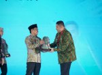 Wali Kota Munafri Menerima Penghargaan Paritrana Award