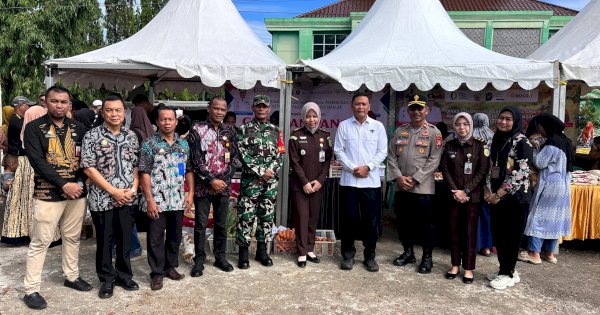 Sambut Iduladha, Pemkab Takalar Gelar Pasar Pangan Murah Diserbu Warga