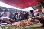 Wali Kota Tasming Hamid Turun Langsung Cek Harga Bawang, Cabai hingga Daging di Pasar Lakessi