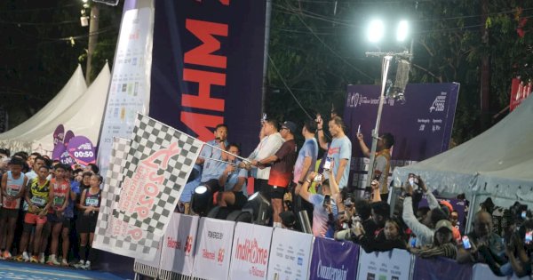 Ribuan Peserta Makassar Half Marathon (MHM) Tumpah Ruah di Losari