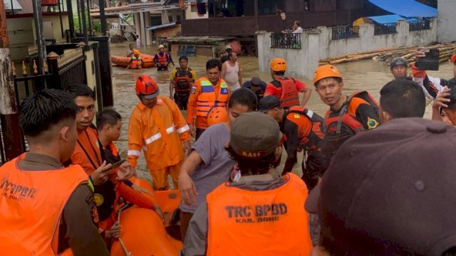 Banjir Terjang Kabupaten Bone, 2 Warga Ditemukan Meninggal Dunia&nbsp;