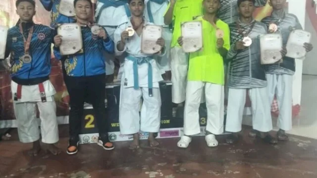 Atlet Karate Takalar Borong 11 Medali di Kejurda FORKI Sulsel