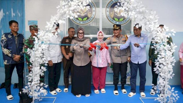 Peresmian SPPG Polres Barru, Bupati: Program Gizi Prioritas Nasional Harus Optimal dan Tepat Sasaran